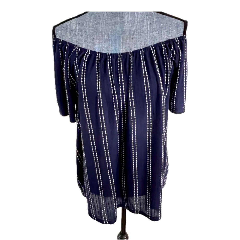 NWT W5 Off The Shoulder Navy Strioed Top